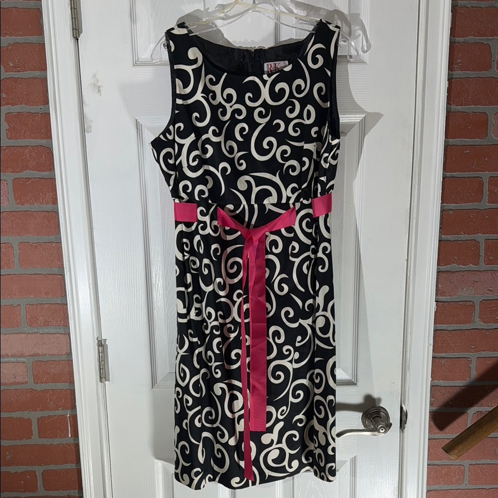 R&K Black and White Women Sz 16 Style 172874JP Pink Ribbon Belt Sleeveless Dress
